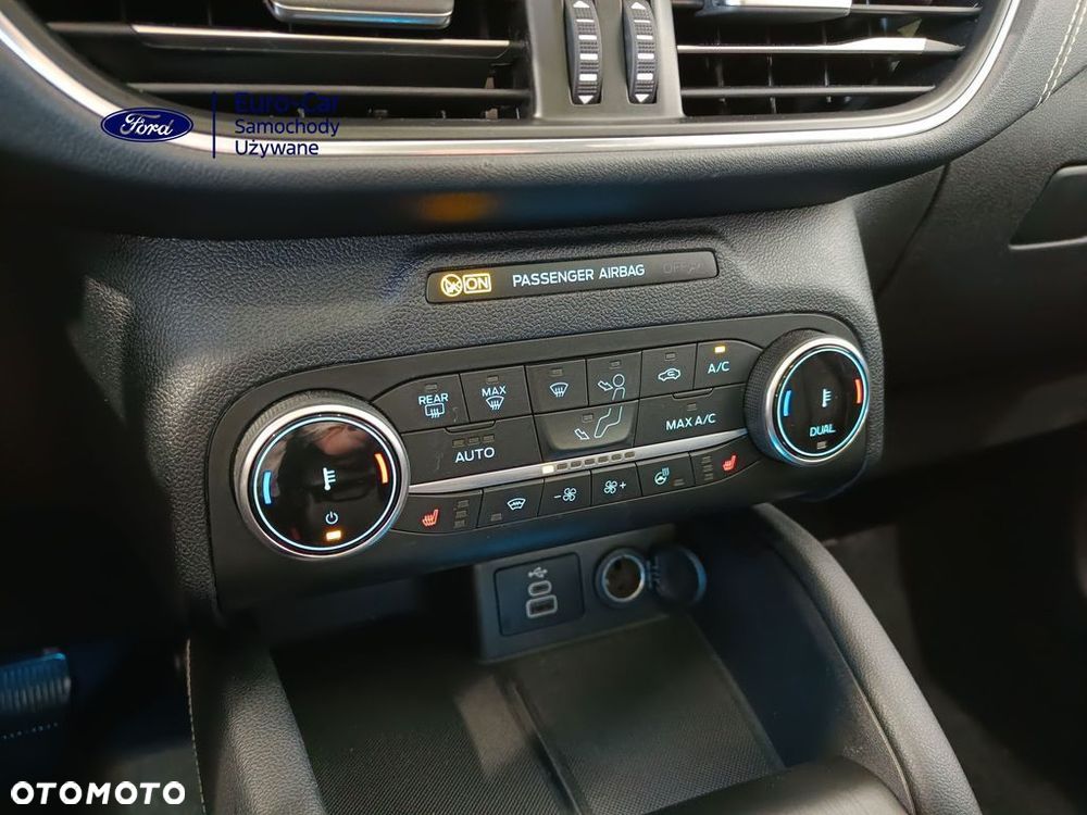 Ford Kuga - 21