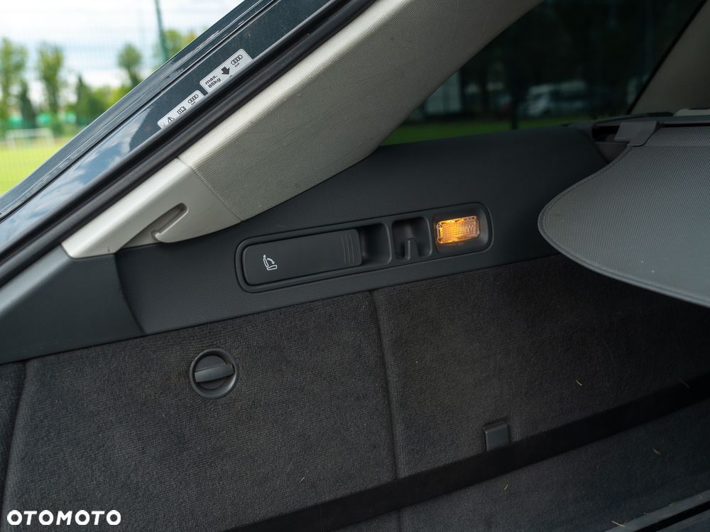 Audi A6 Avant 2.0 TDI DPF multitronic - 24