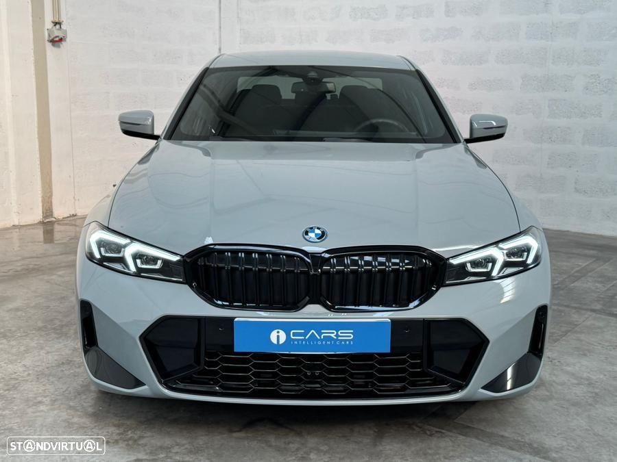 BMW 330 e Pack Desportivo M Auto - 8