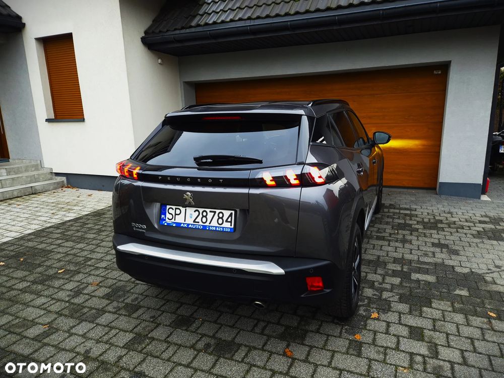 Peugeot 2008 1.5 BlueHDi Allure Pack S&S EAT8 - 4