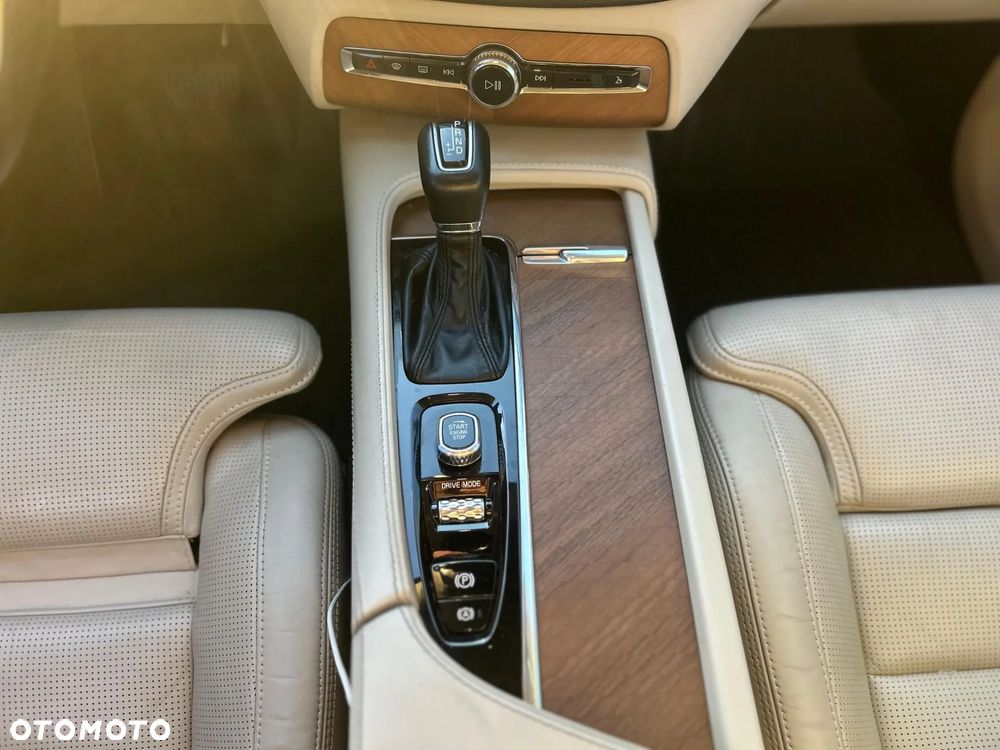 Volvo XC 90 T5 AWD Inscription - 14