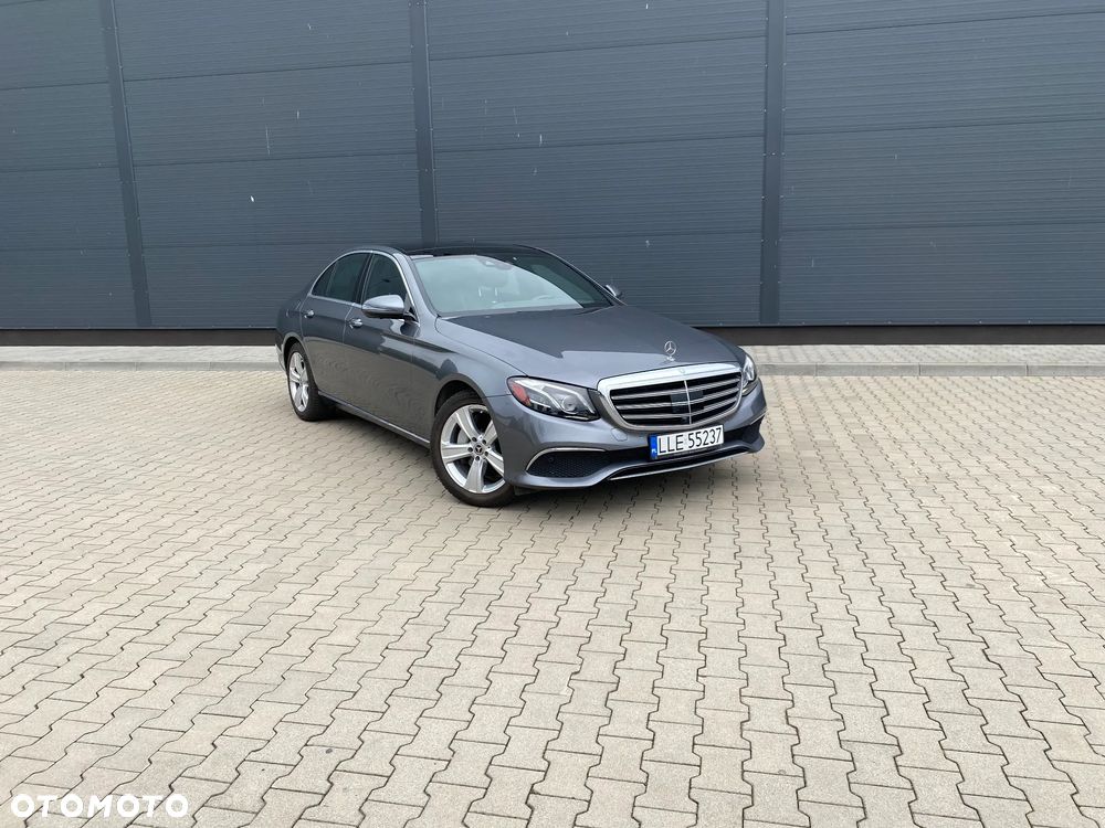 Mercedes-Benz Klasa E 300 9G-TRONIC - 2