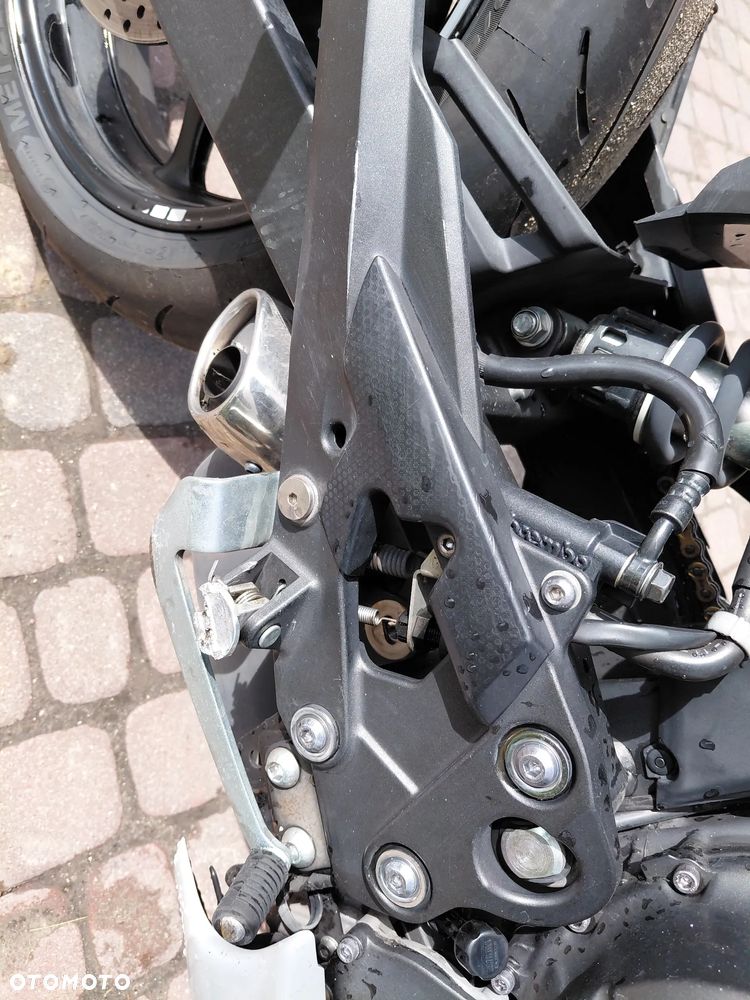 Yamaha XJ - 19
