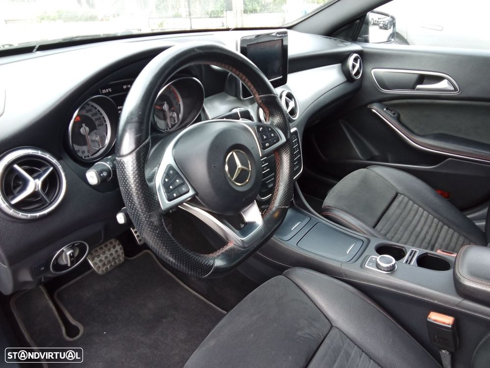 Mercedes-Benz CLA 220 Shooting Brake (CDI) d 4Matic 7G-DCT AMG Line - 14