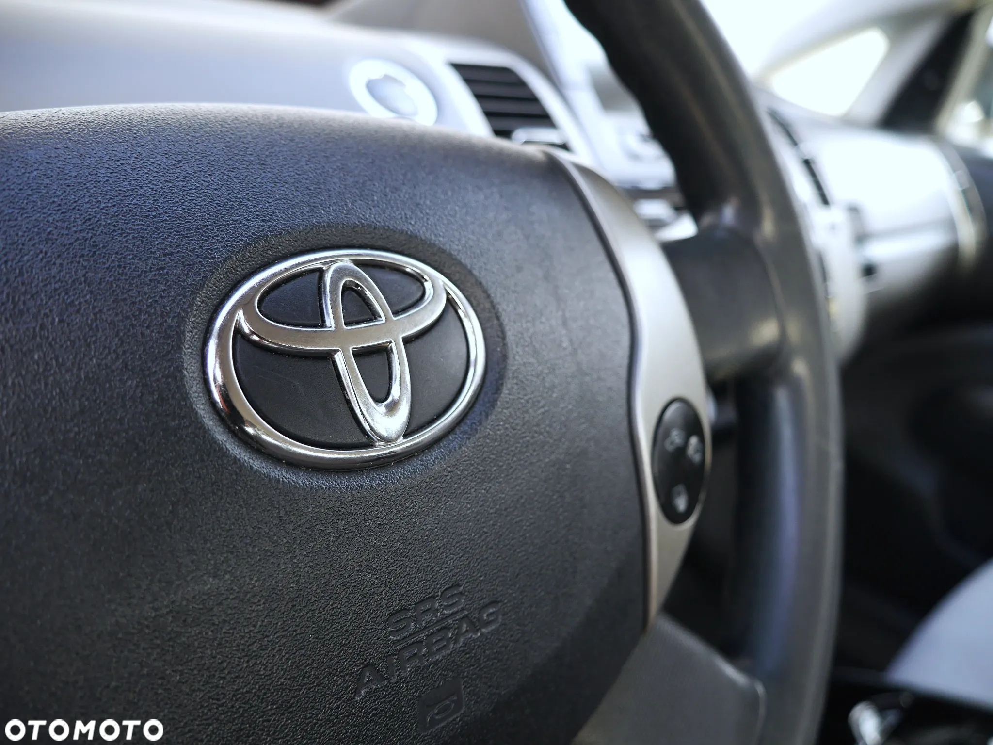 Toyota Prius 1.5 VVT-i Sol - 13