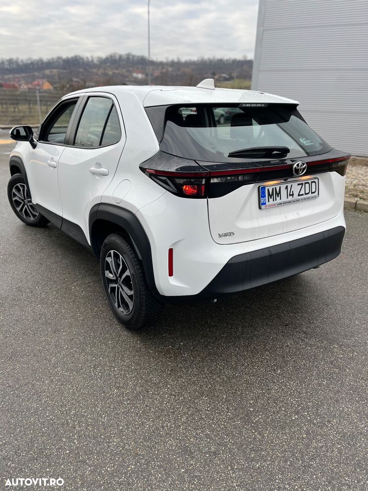 Toyota Yaris 1.5 MT Active - 14