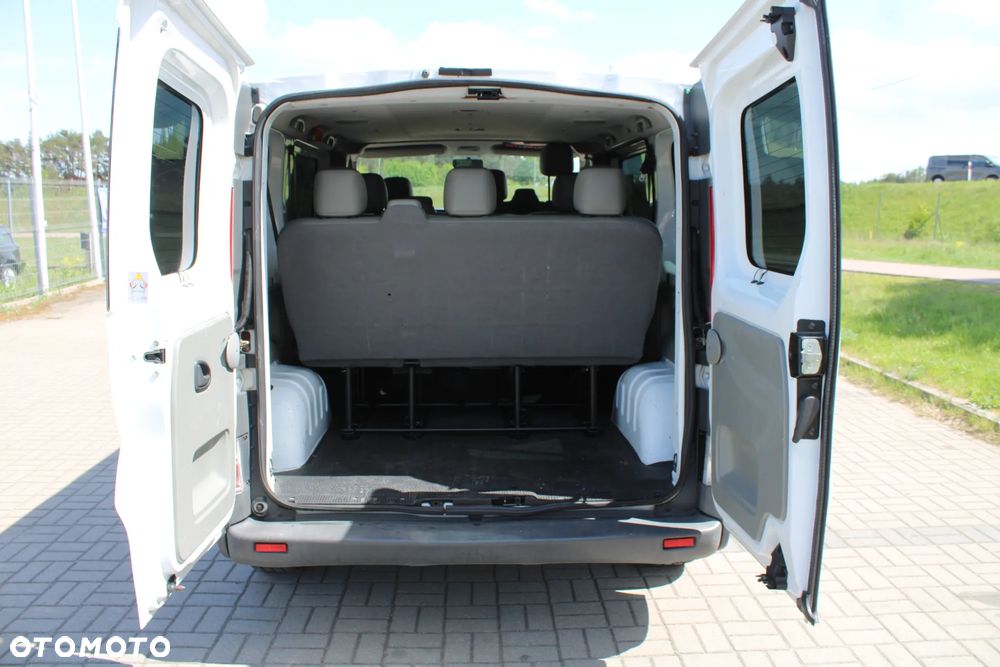 Opel Vivaro - 26