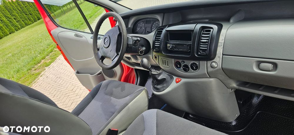 Opel VIVARO - 27
