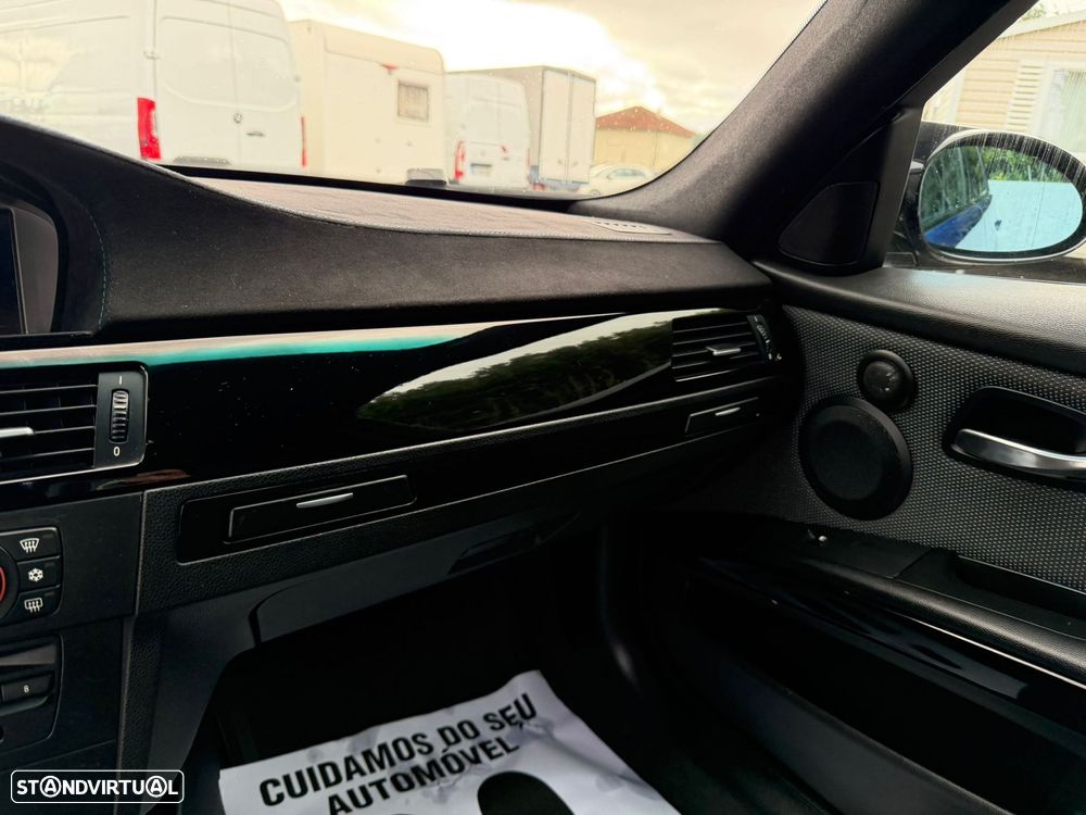 BMW 318 d Touring Pack M - 25