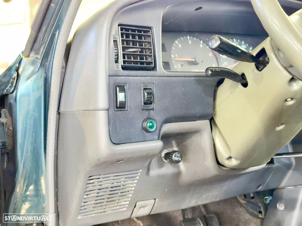 Toyota Hilux 2.4 D LN90L XCab - 17