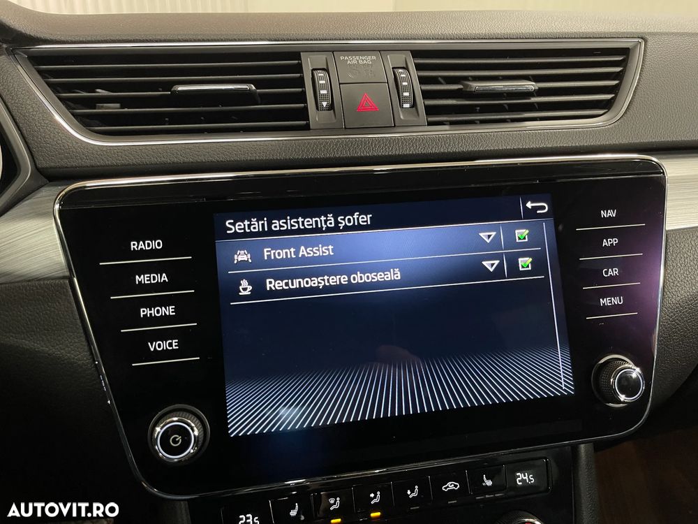 Skoda Superb 2.0 TDI DSG Ambition - 16