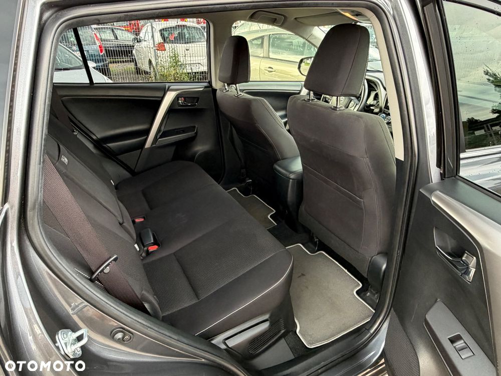 Toyota RAV4 - 15