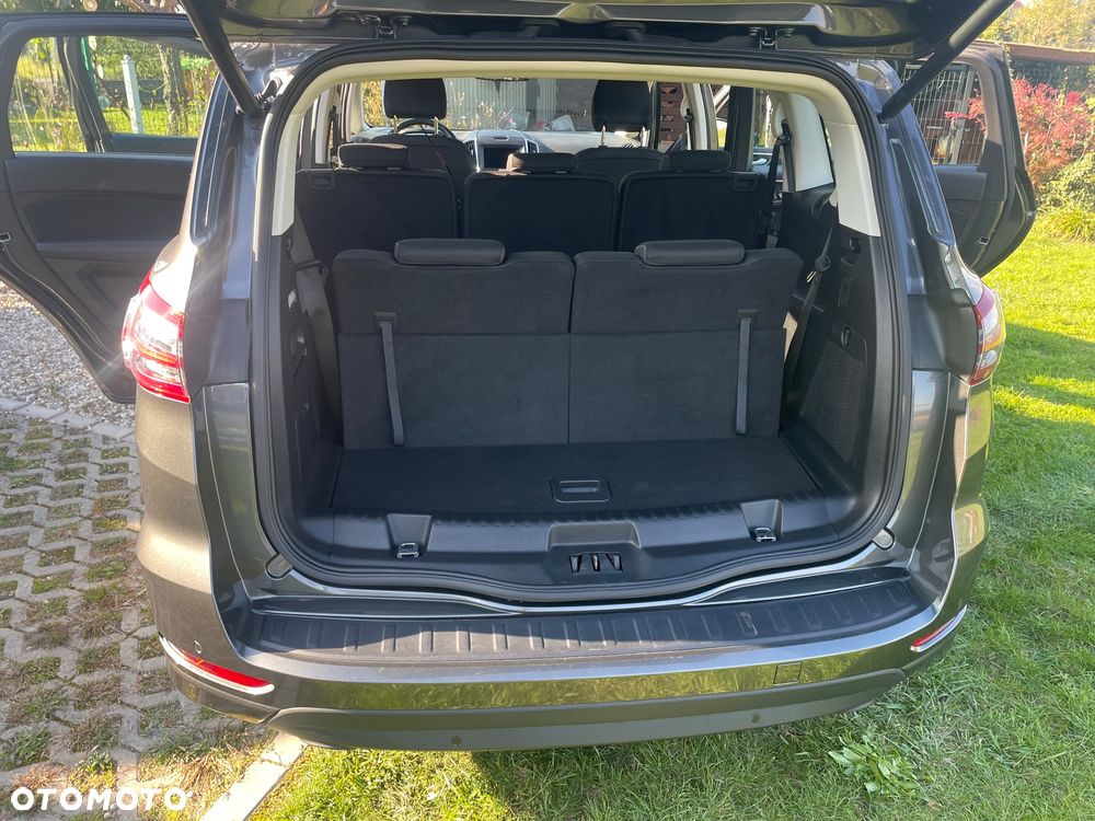 Ford S-Max 2.5 Hybrid Titanium CVT 7os - 19
