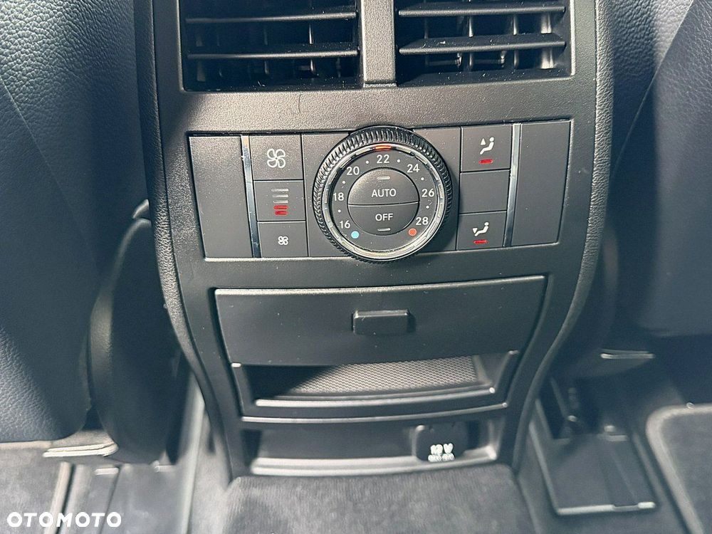 Mercedes-Benz ML - 13