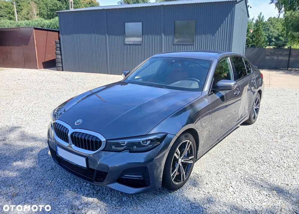 BMW Seria 3 330e PHEV xDrive M Sport sport - 32