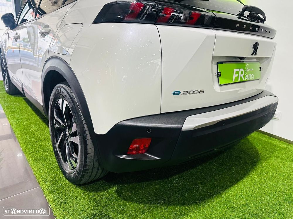 Peugeot e-2008 50 kWh Active Pack - 17