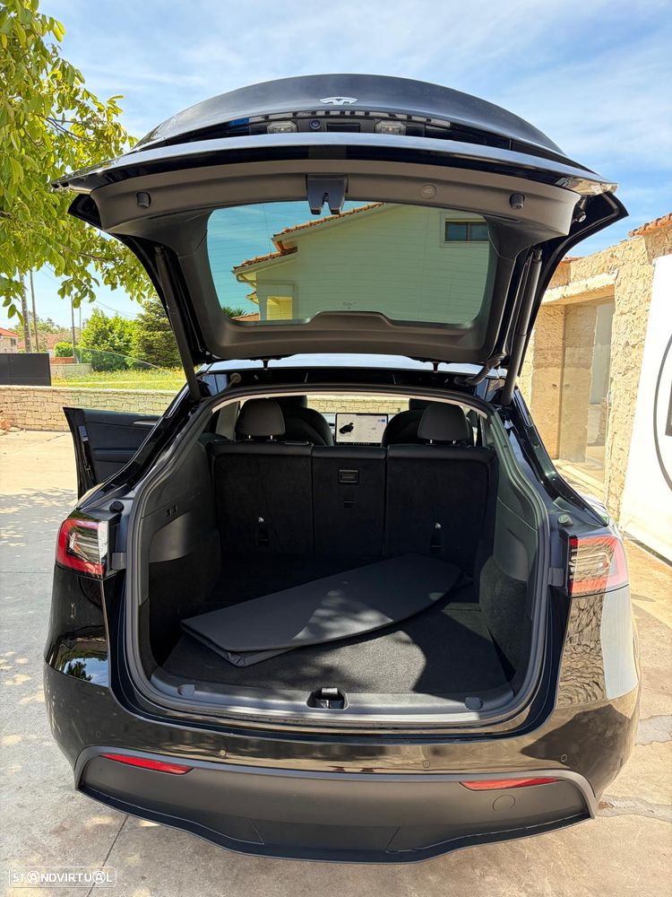 Tesla Model Y 2023 photo 5