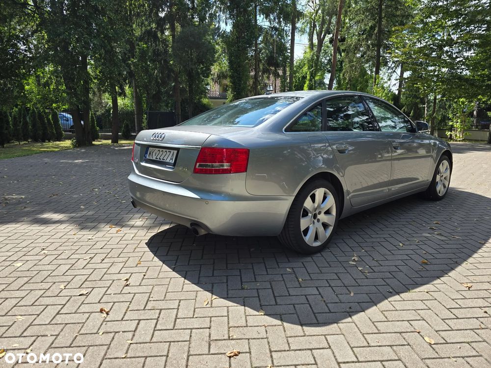 Audi A6 Limousine 2.4 - 15