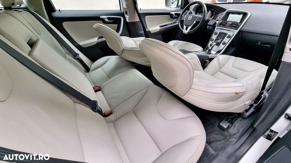 Volvo XC 60 D4 Geartronic Ocean Race - 22