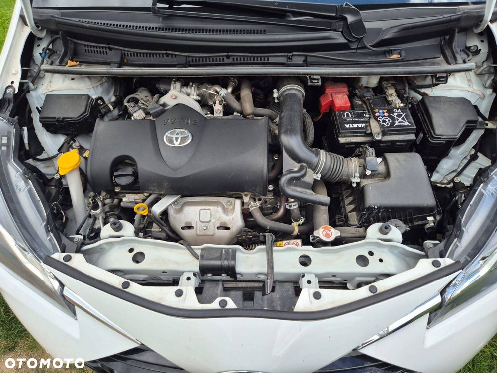 Toyota Yaris 1.5 Active - 10