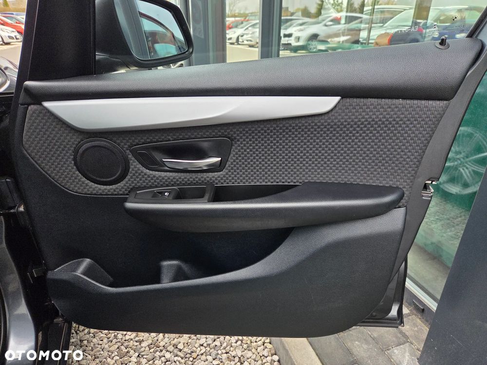 BMW Seria 2 218i Advantage - 17