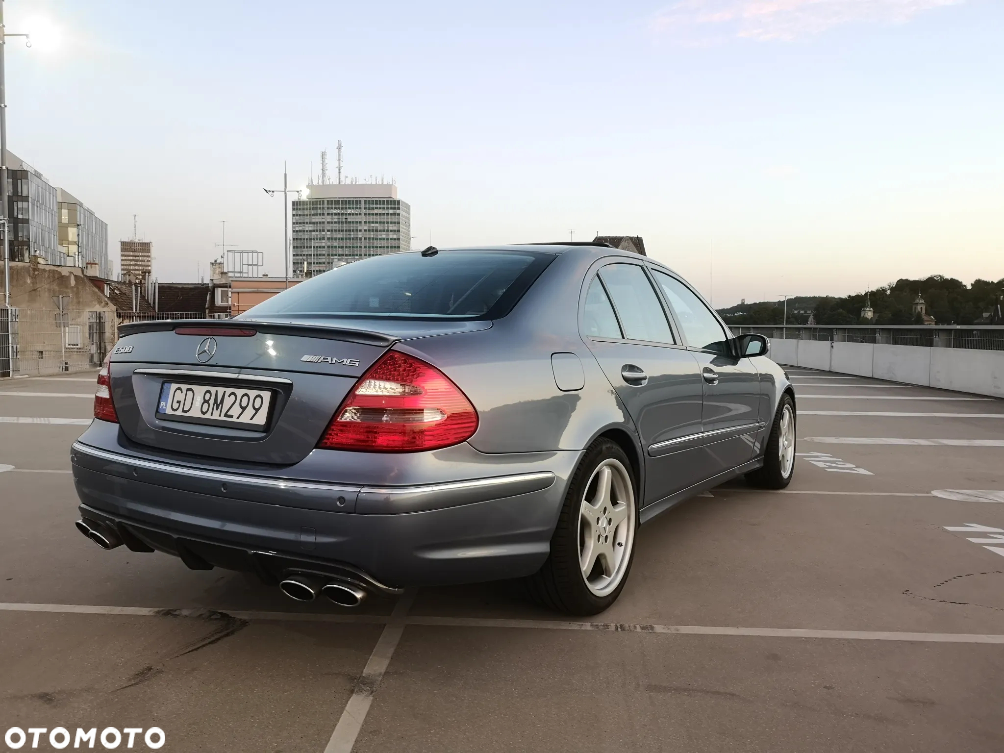 Mercedes-Benz Klasa E 500 Avantgarde - 9