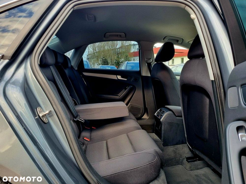 Audi A4 Limousine 1.8 TFSI S line Sportpaket - 13