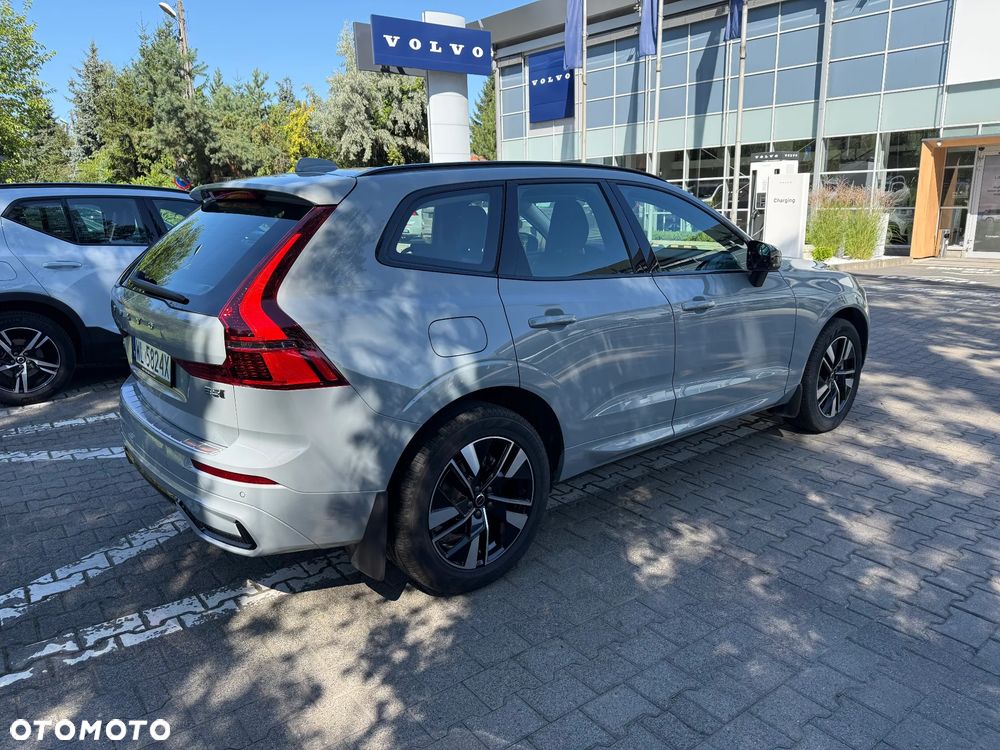 Volvo XC 60 B5 B AWD Plus Dark - 5