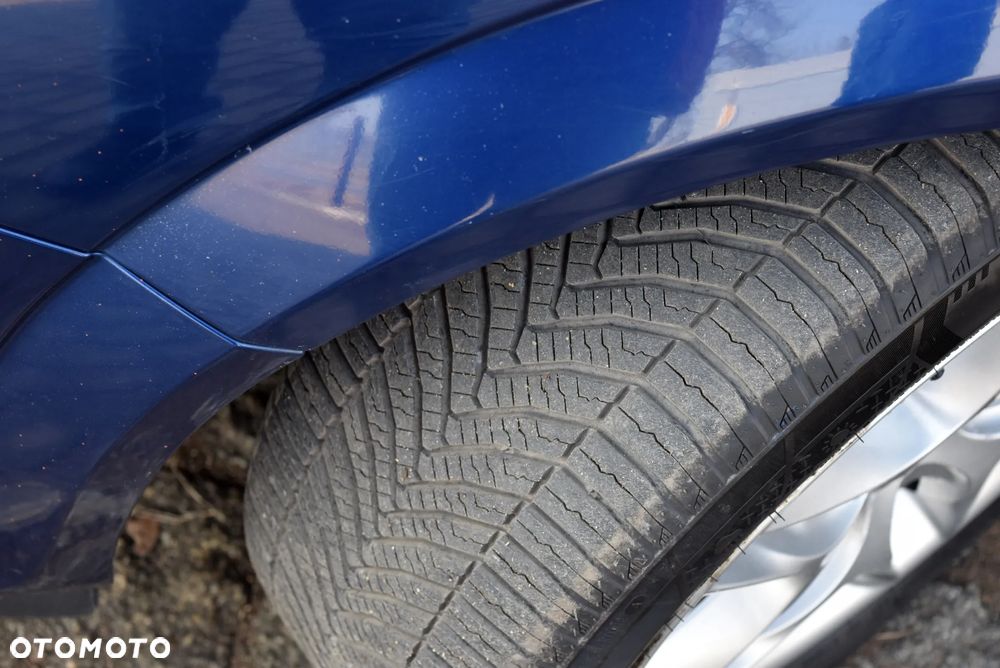 Opel Astra 1.6 Essentia - 22