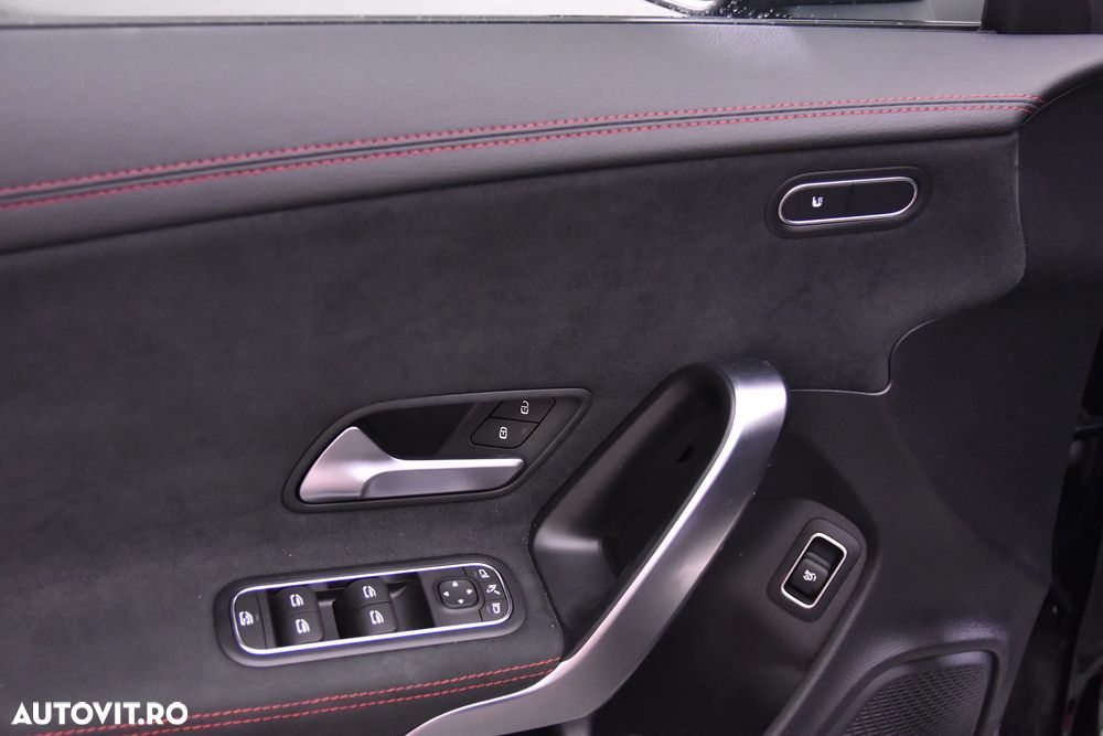Mercedes-Benz CLA 200 7G-DCT AMG Line - 14