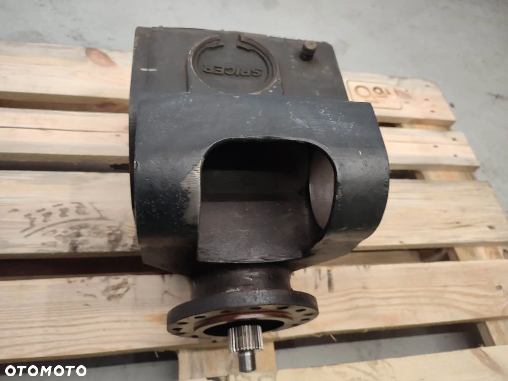 Atak mostu Manitou MRT 1432 (11x31)(Spicer F-ITA-782878) - 8