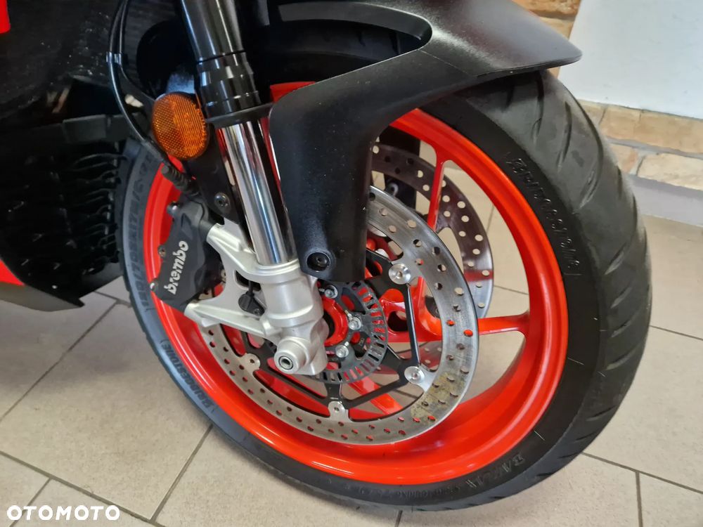 Aprilia Tuono - 32