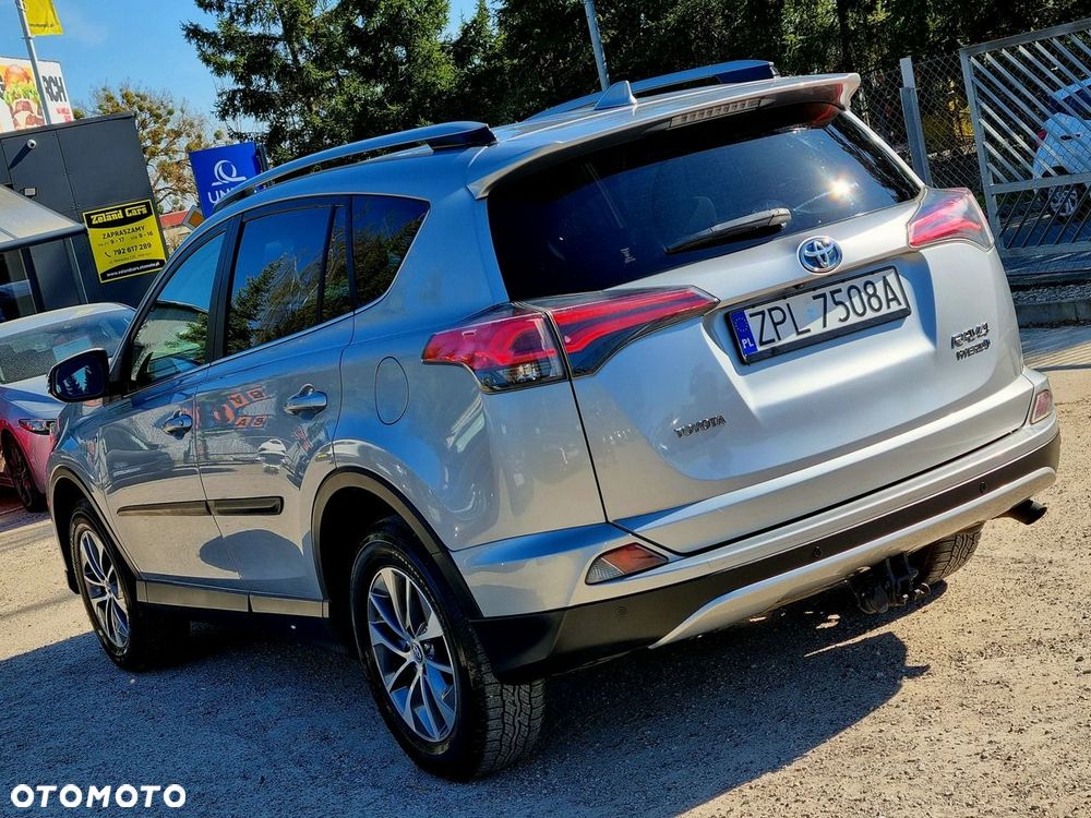 Toyota RAV4 - 9