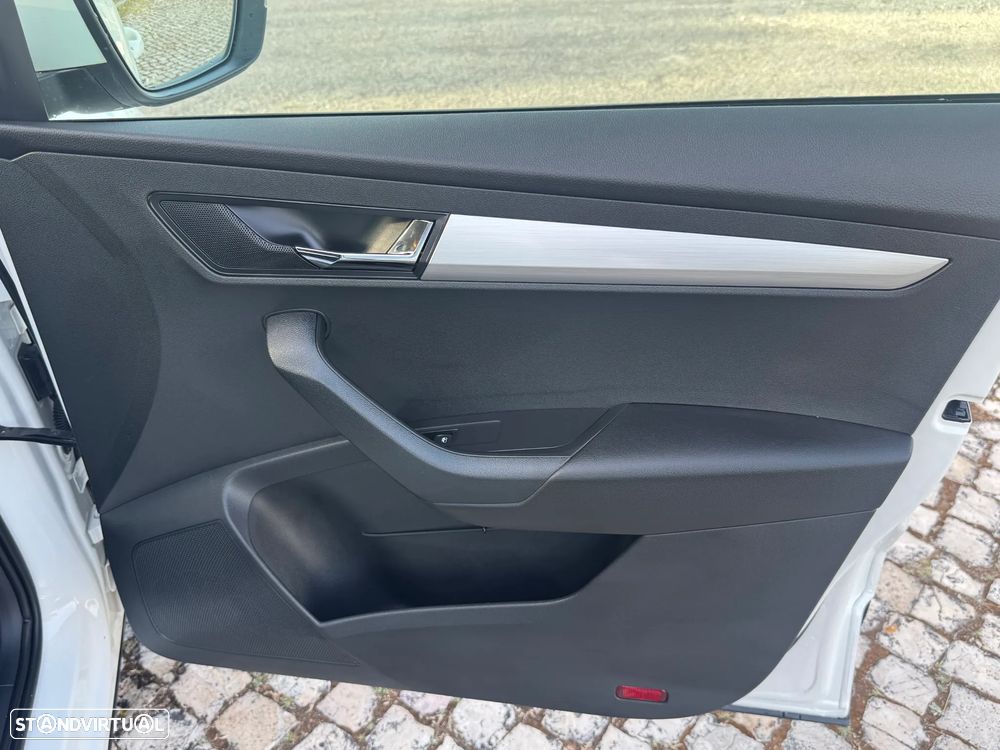 Skoda Karoq 1.6 TDI SCR DSG Ambition - 15