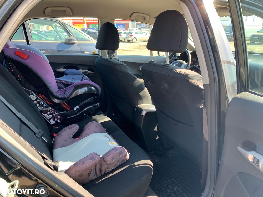 Toyota Auris 1.4 D-4D Luna - 14