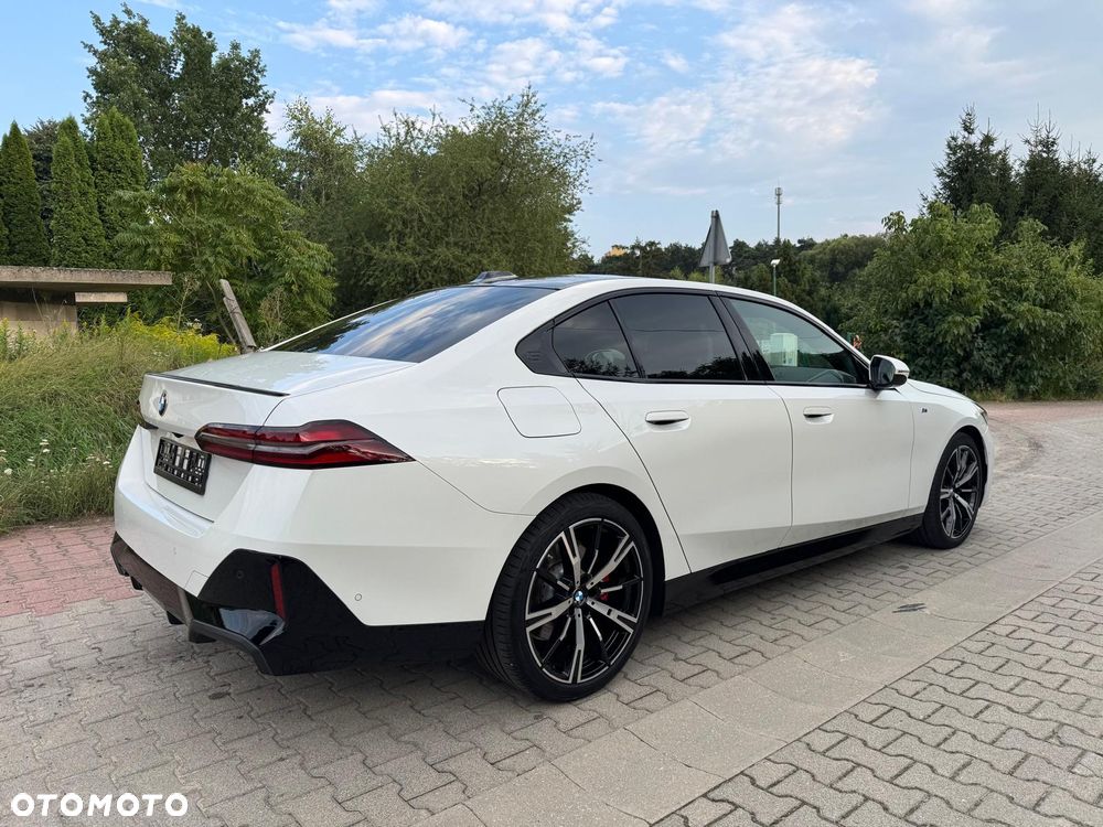 BMW Seria 5 520d xDrive mHEV M Sport - 13
