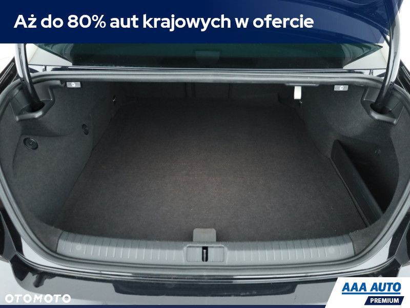 Volkswagen Passat - 14