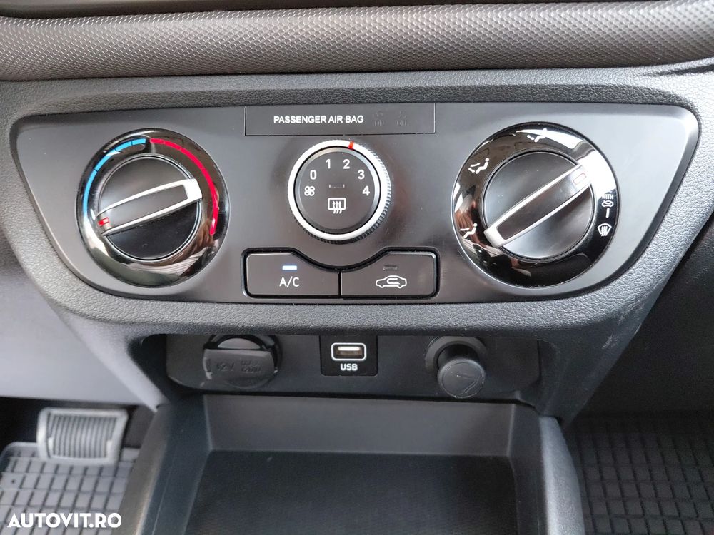 Hyundai i10 1.2 l 84 CP AMT Comfort - 27