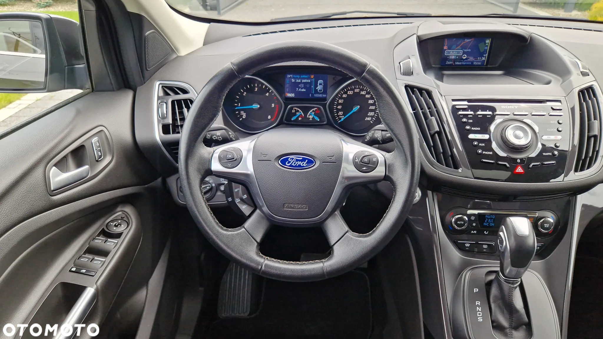 Ford Kuga 2.0 TDCi 4WD Titanium Plus - 11