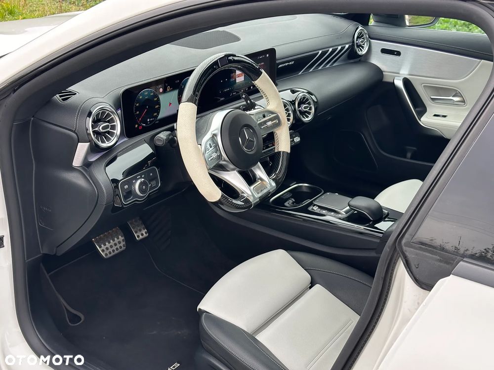 Mercedes-Benz CLA 220 d AMG Line 8G-DCT - 19