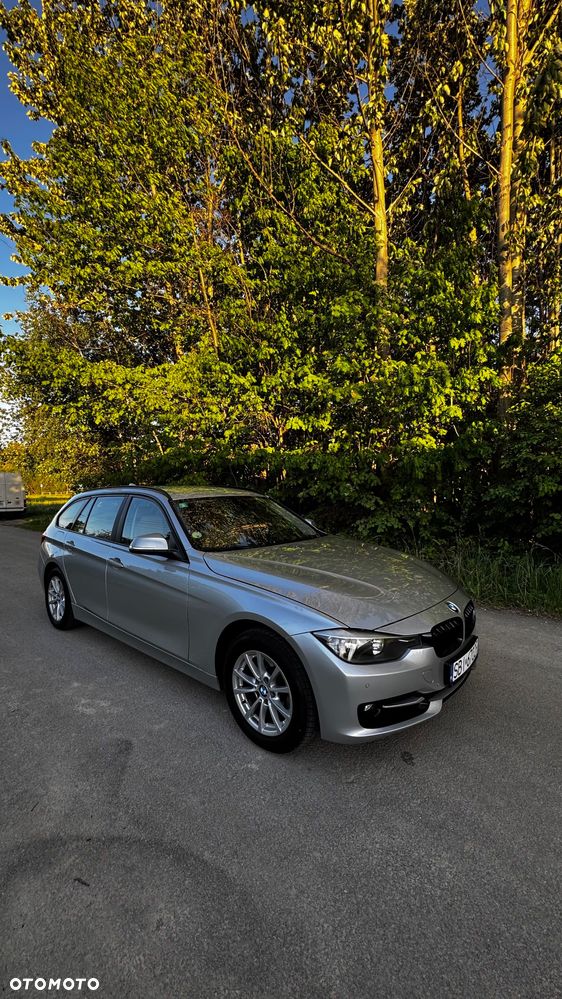 BMW Seria 3 318d DPF Edition Lifestyle - 3