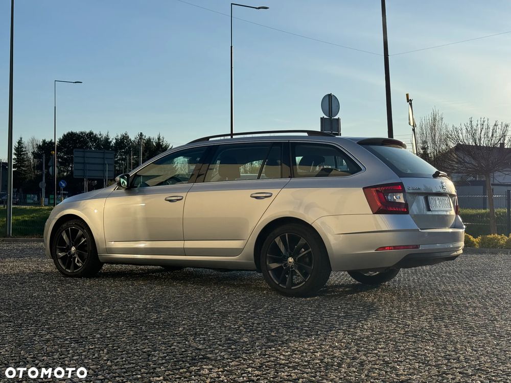 Skoda Octavia 2.0 TDI Drive DSG - 9