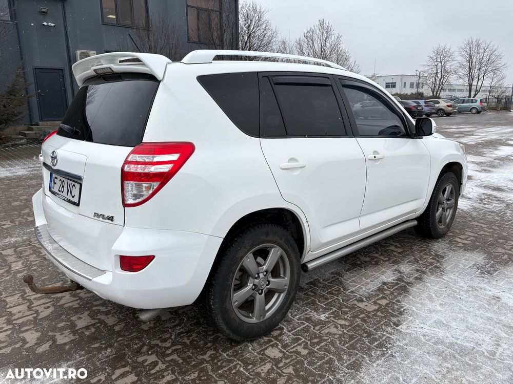 Toyota RAV4 2.2 D-4D 4x4 Edition - 6