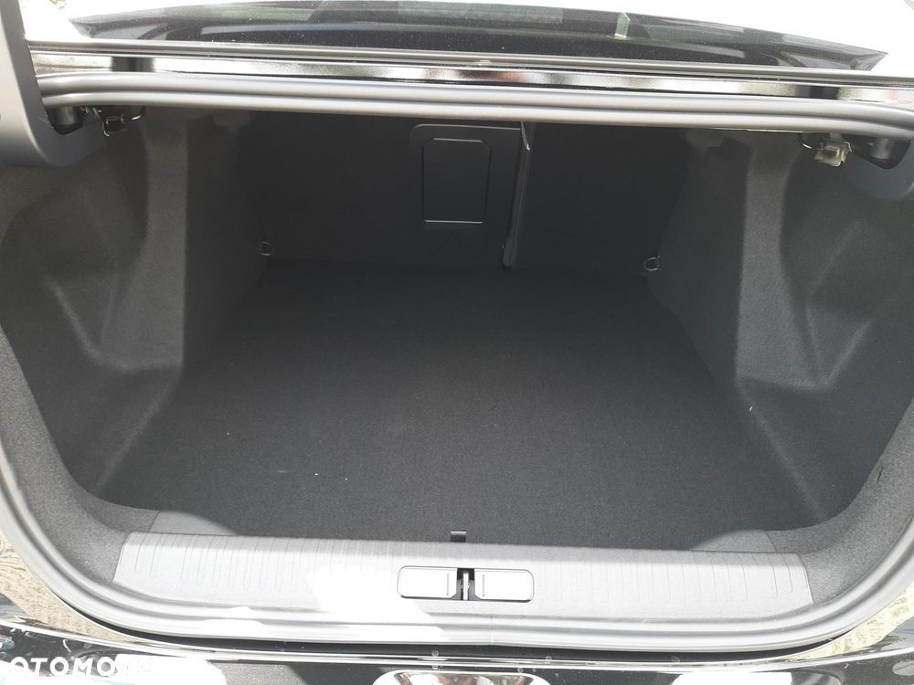 Citroën C4X 1.2 mHEV Max eDCT6 - 17