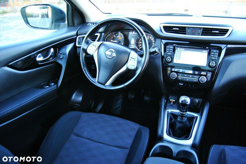 Nissan Qashqai 1.5 dCi TEKNA - 7