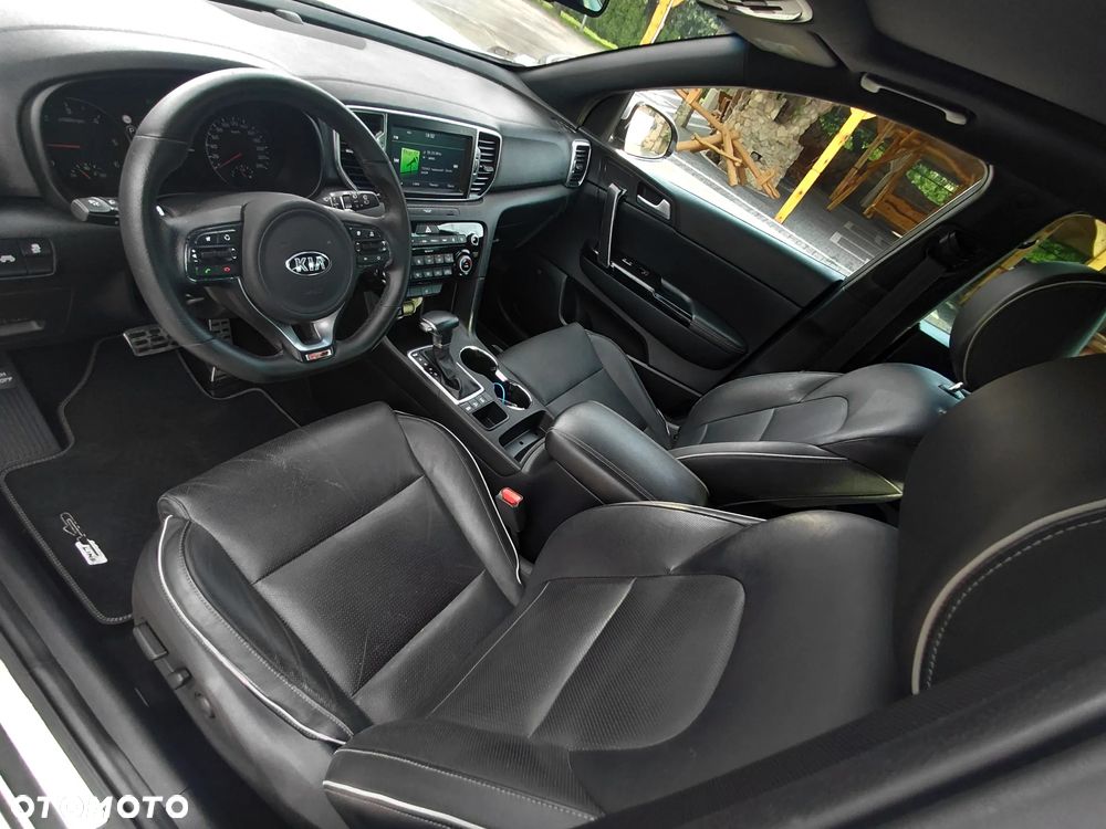 Kia Sportage 2,0 CRDI AWD GT Line - 6