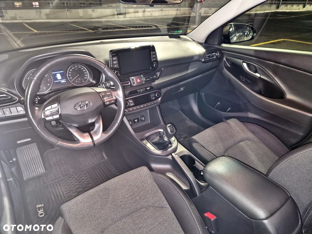 Hyundai i30 1.5 DPI Comfort - 24