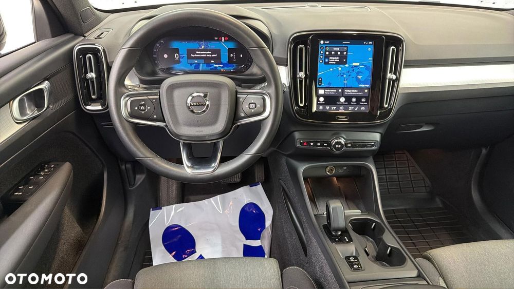 Volvo XC 40 B3 Core - 14