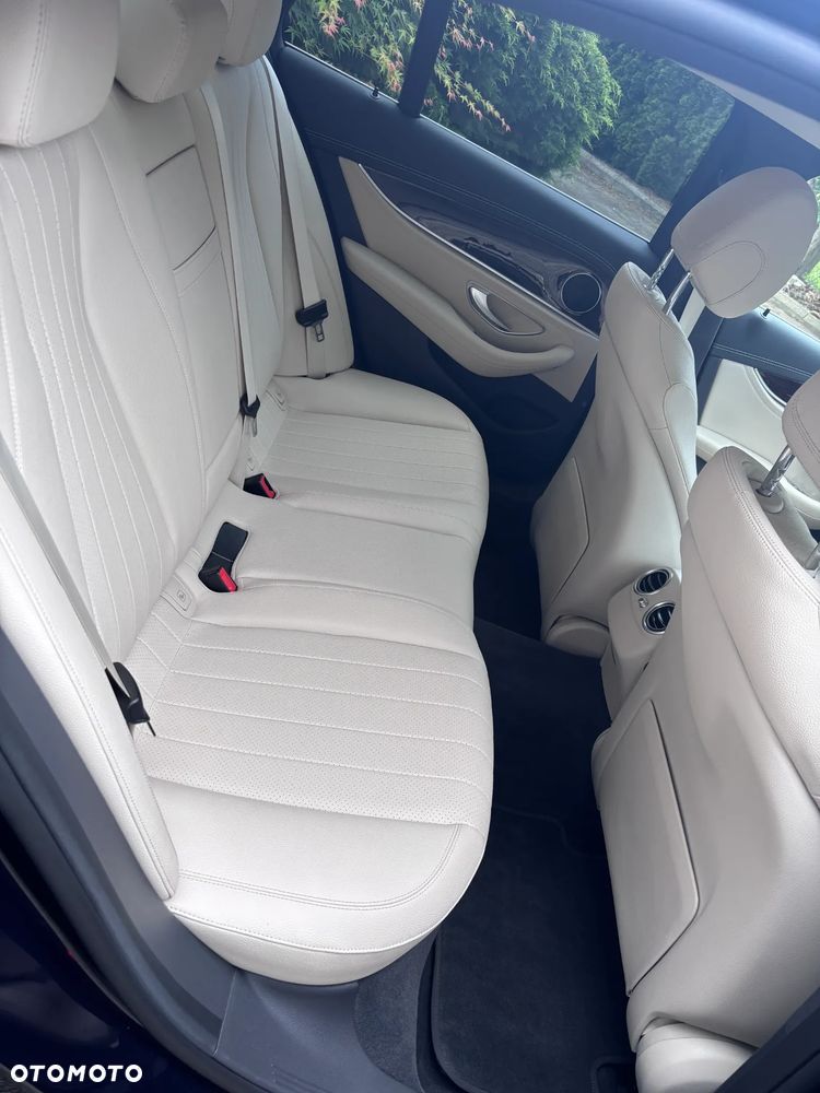 Mercedes-Benz Klasa E 200 Business Edition - 22