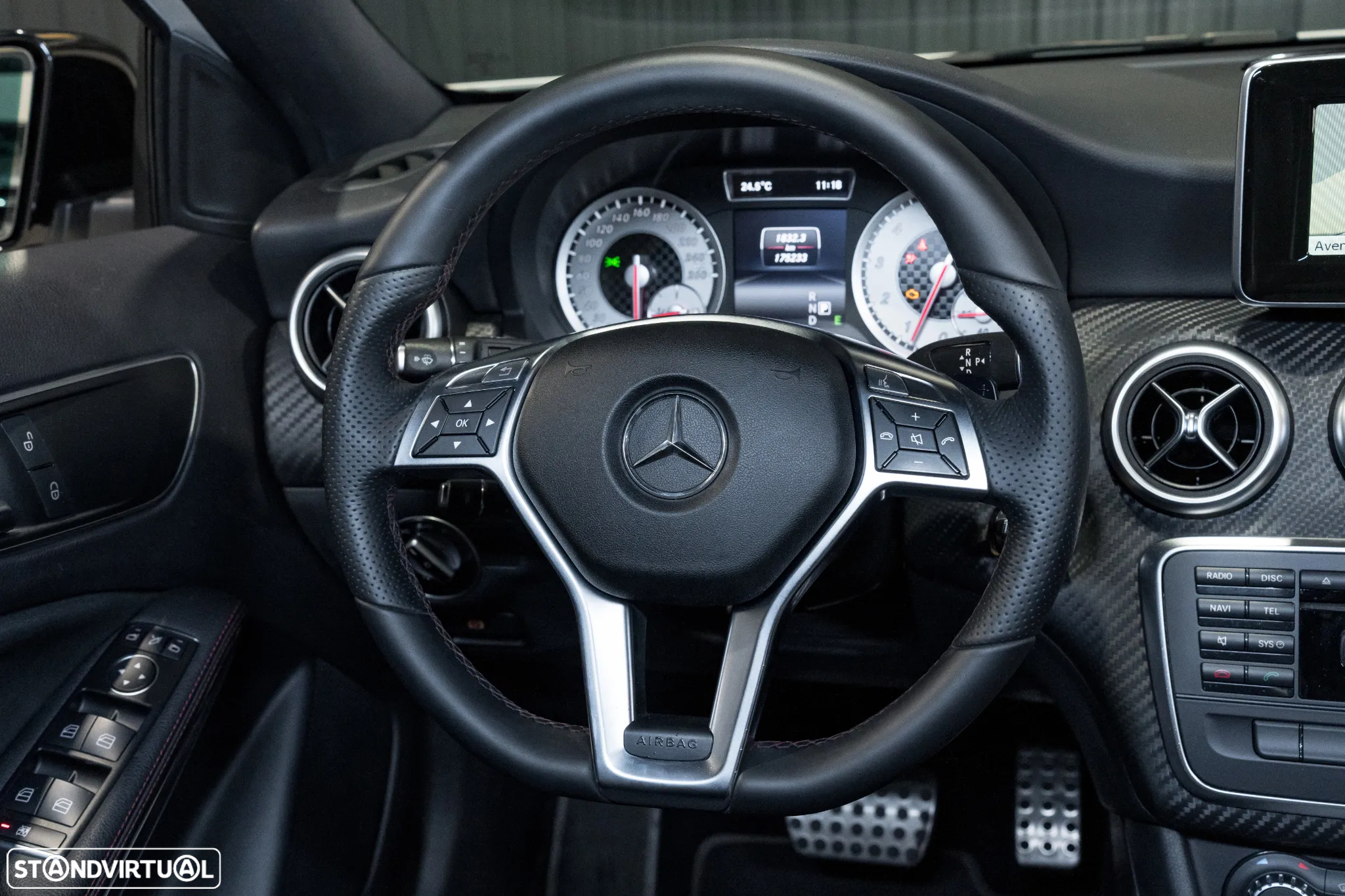 Mercedes-Benz A 180 7G-DCT AMG Line - 10